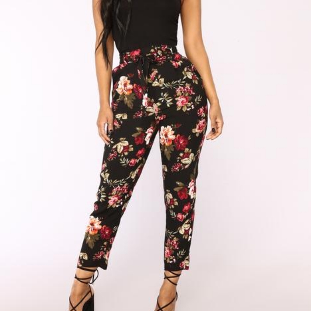 FLORAL PRINT PANTS